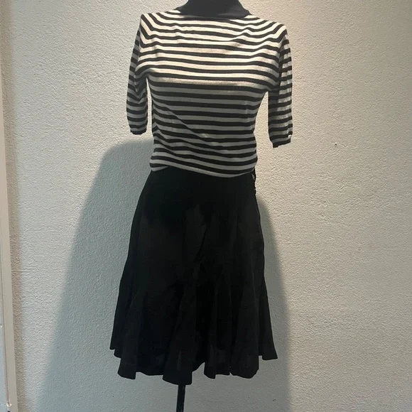 Chanel Skirt size small - Picture 2 of 8